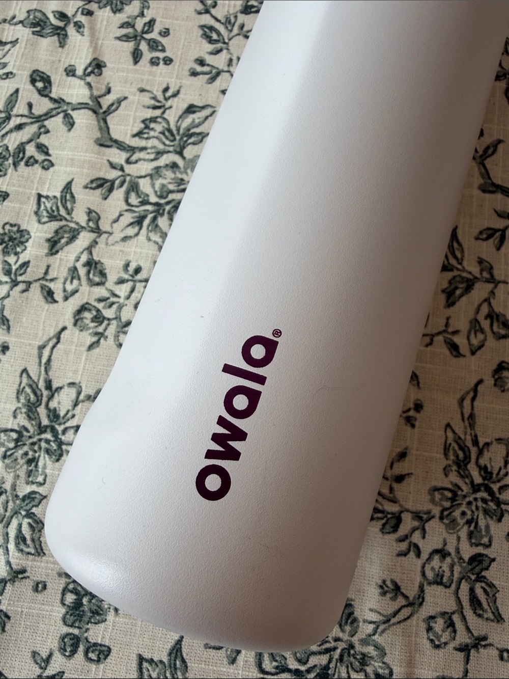 Owala light Lavender purple Insulated Water Bottle with Carry Handle 24oz - Picture 4 of 8